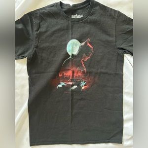 Youth BATMAN graphic t-shirt, size S